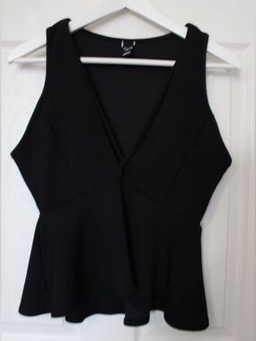 Windsor Black Sleeveless V-Neck Peplum Top